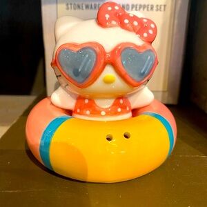 Hello Kitty Summer Salt & Pepper Shaker Set